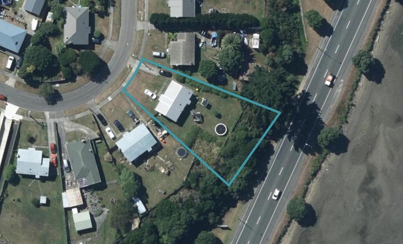 29 Whanga Crescent, Titahi Bay, Porirua - Carousel 1