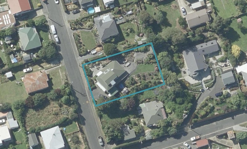 22 Taupo Street, Ravensbourne, Dunedin - Carousel 1