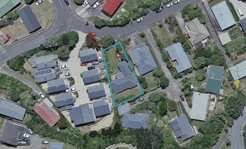 2 Omega Street, Newlands, Wellington - Carousel 1