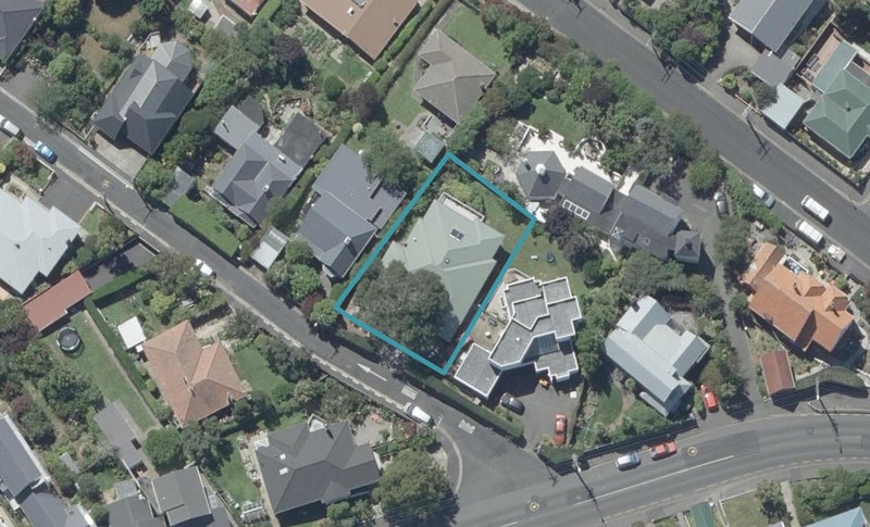 57 Brownville Crescent, Maori Hill, Dunedin - Carousel 1