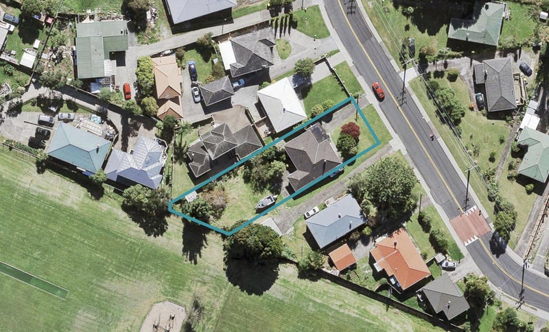 6 Kelwyn Road, Kelston, Auckland - Carousel 1
