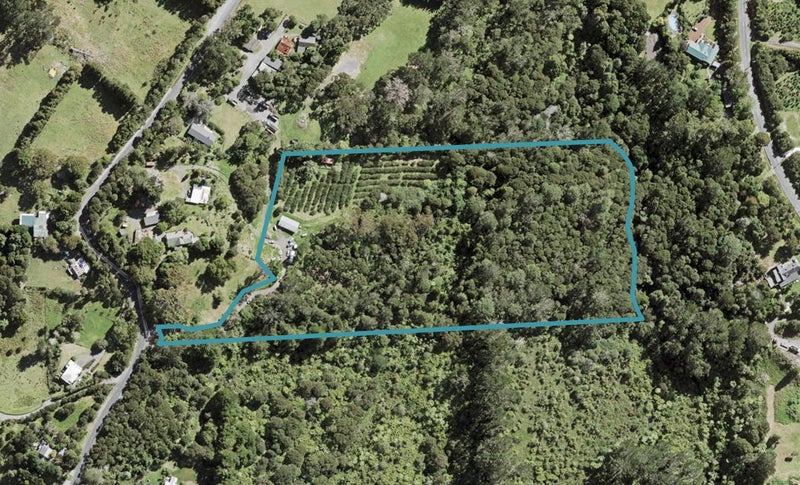 32 Parker Road, Oratia, Auckland - Carousel 1