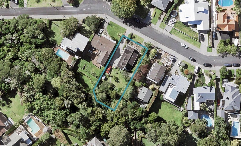 18 Woodside Crescent, St Heliers, Auckland - Carousel 1