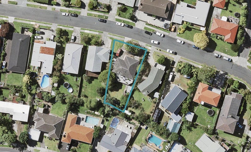 16 The Crest, Sunnyhills, Auckland - Carousel 1