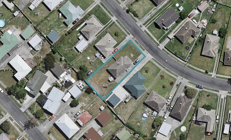14 Charles Corner Crescent, Maraenui, Napier - Carousel 1