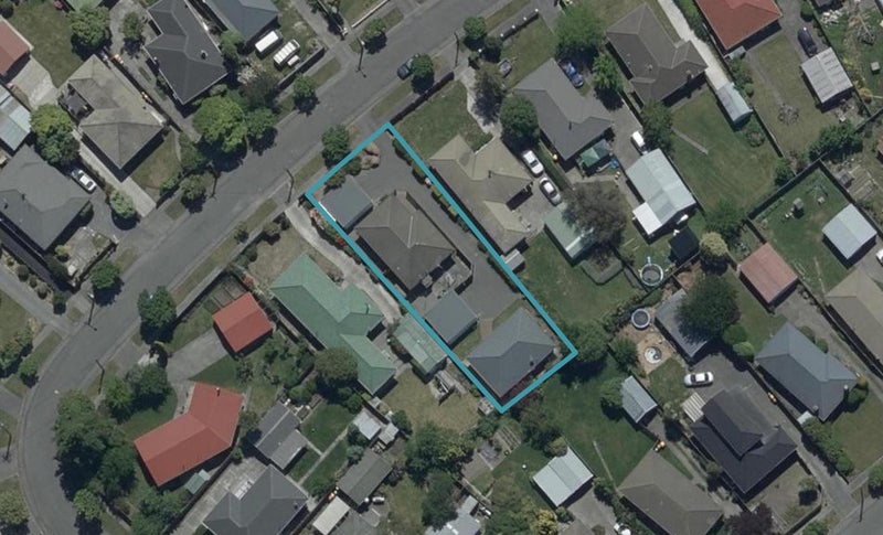 2/34 Appleby Crescent, Burnside, Christchurch - Carousel 1