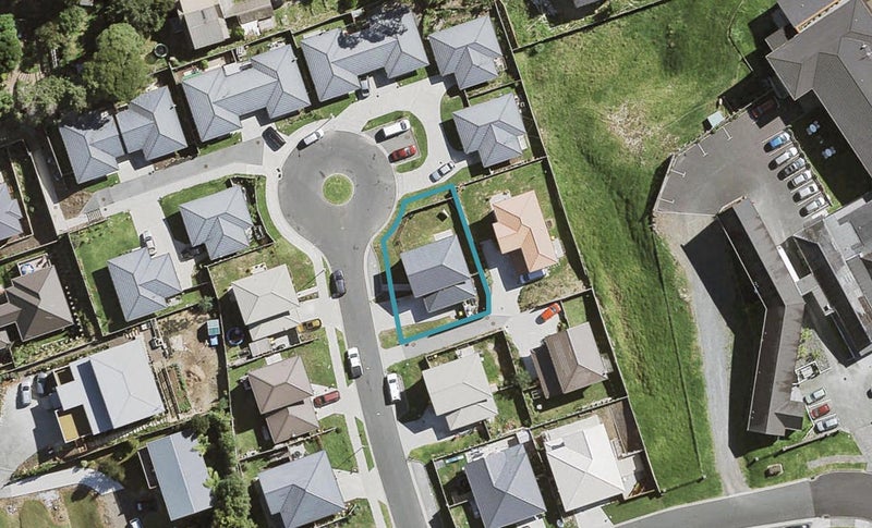 31 Denver Avenue, Sunnyvale, Auckland - Carousel 1