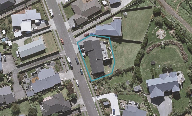 42 Dillon Drive, Bell Block, New Plymouth - Carousel 1