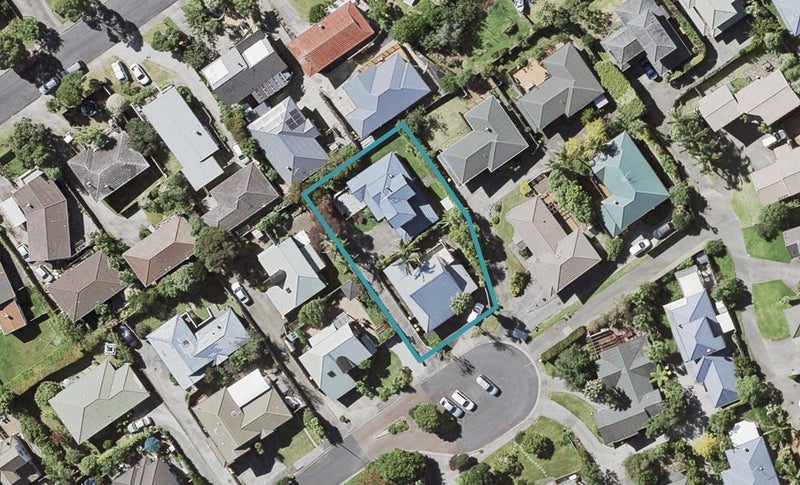 2/10 Stoneleigh Court, Sunnynook, Auckland - Carousel 1