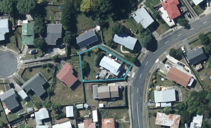 5 Sombrero View, Ascot Park, Porirua - Carousel 1