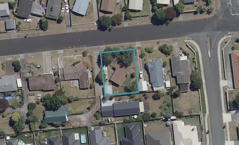 95 Amanda Avenue, Dinsdale, Hamilton - Carousel 1