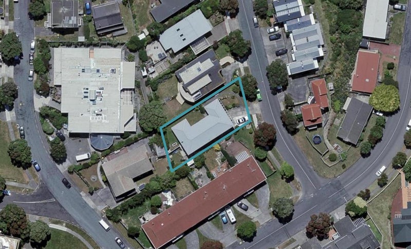 3 Kaikoura Street, Maupuia, Wellington - Carousel 1