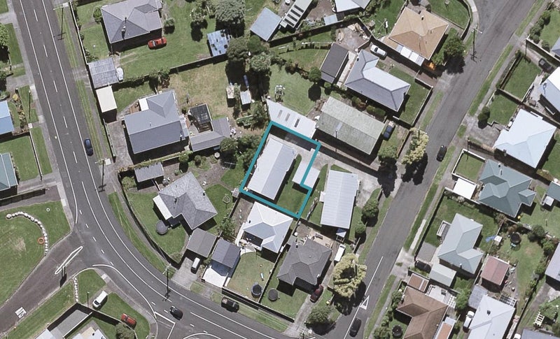 1A Rosendale Avenue, Spotswood, New Plymouth - Carousel 1