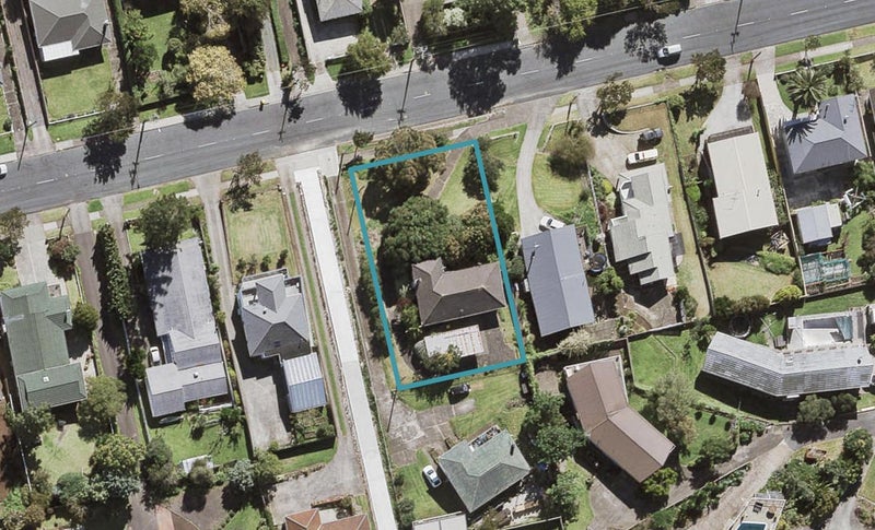 53 Taylor Road, Mangere Bridge, Auckland - Carousel 1