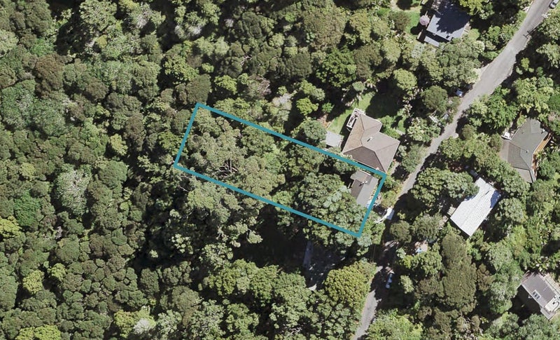 49 Kauri Point Road, Laingholm, Auckland - Carousel 1