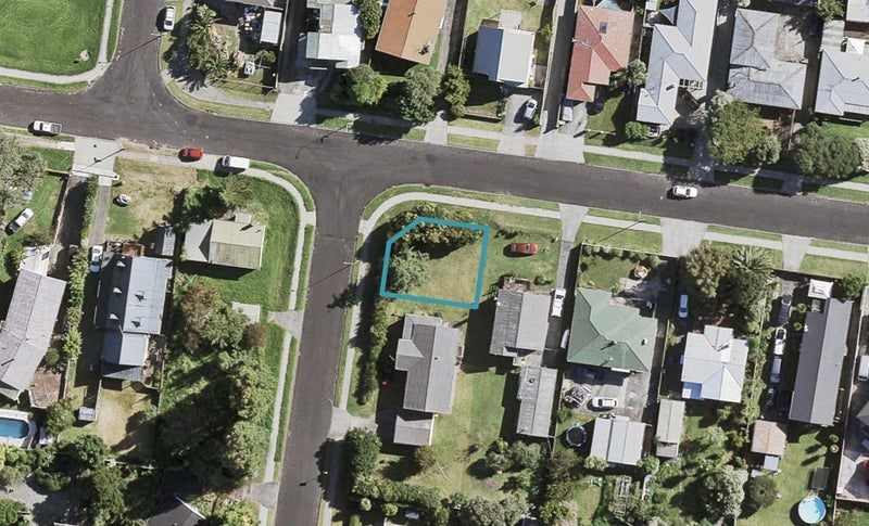 36 McLeod Road, Weymouth, Auckland - Carousel 1