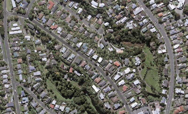 31 Nevada Drive, Merrilands, New Plymouth - Carousel 1