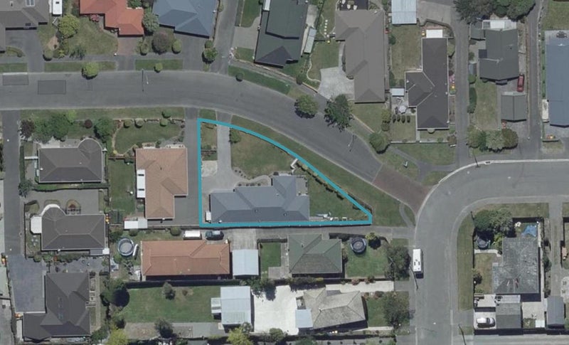 3 Beauford Place, Parklands, Christchurch - Carousel 1