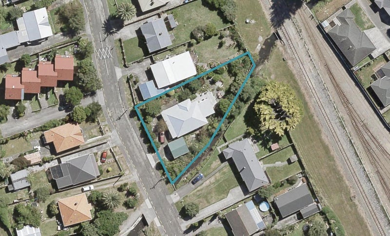 23 York Street, Moera, Lower Hutt - Carousel 1