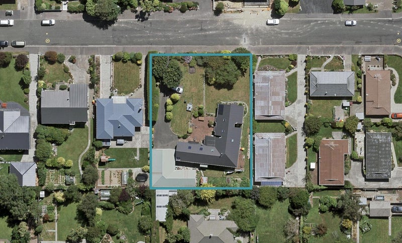 17 Kauri Terrace, Hargest, Invercargill - Carousel 1