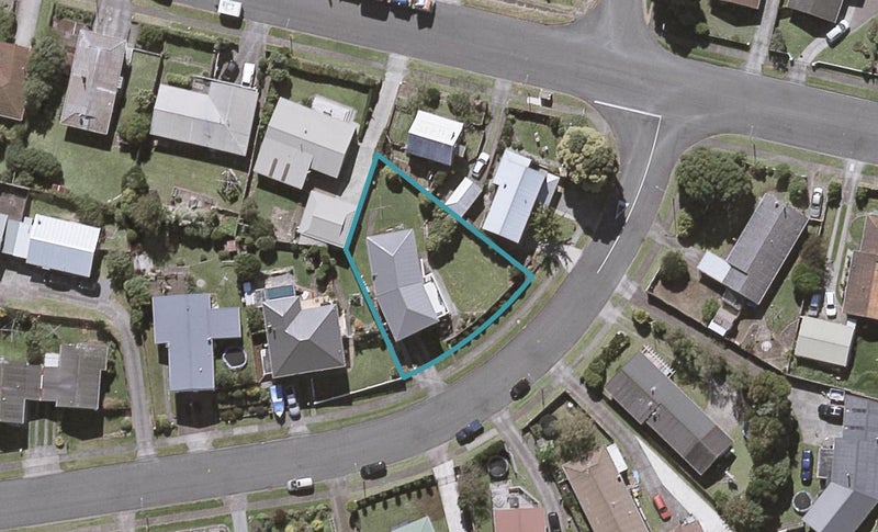 6 Culzean Grove, Bell Block, New Plymouth - Carousel 1