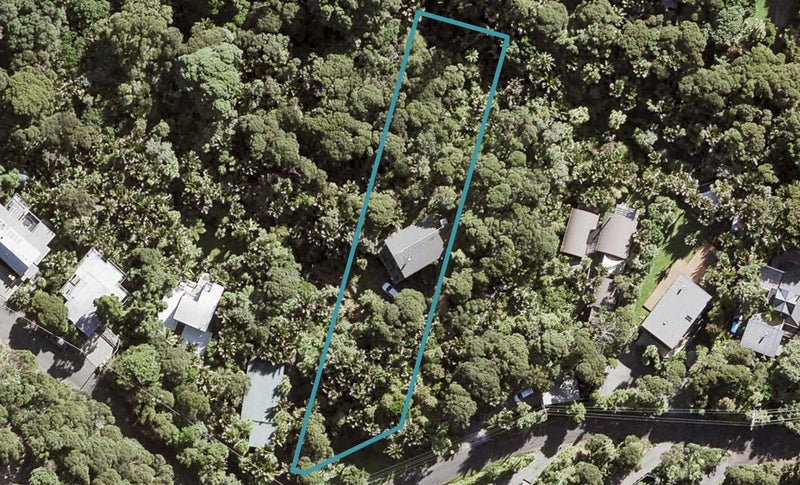 13 Rayner Road, Piha, Piha - Carousel 1