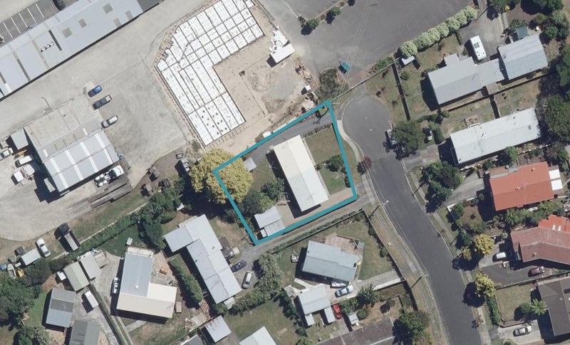 13A Lancewood Avenue, Melville, Hamilton - Carousel 1