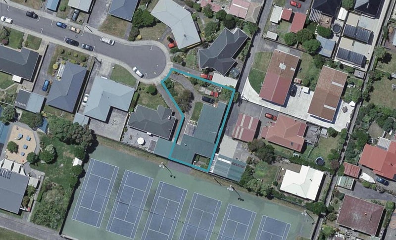 1 Revans Street, Miramar, Wellington - Carousel 1