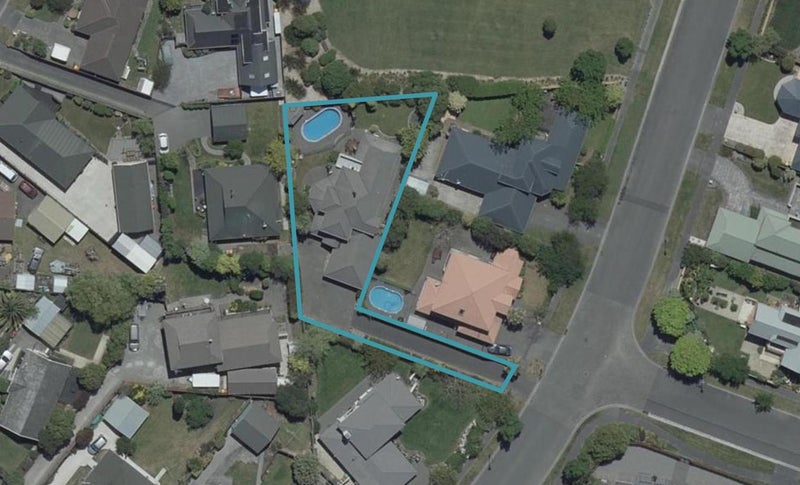 5 Fairway Drive, Shirley, Christchurch - Carousel 1