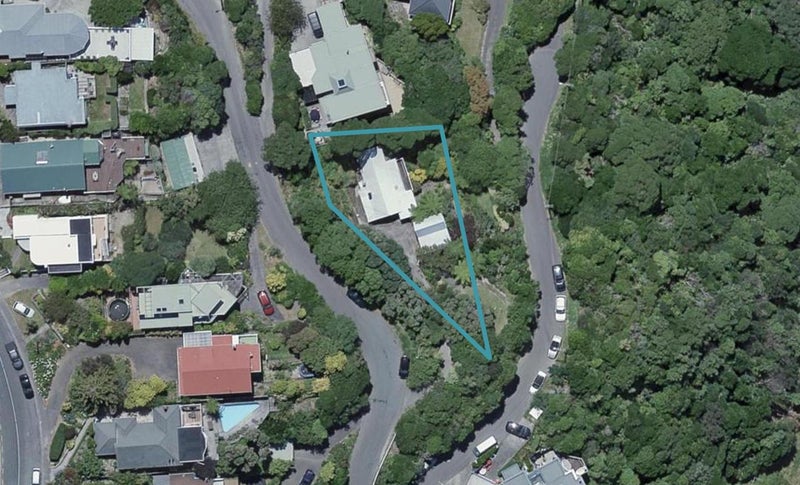17 Glenville Road, Karaka Bays, Wellington - Carousel 1