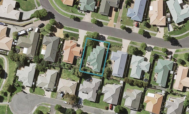 20 Millington Place, Huntington Park, Auckland - Carousel 1