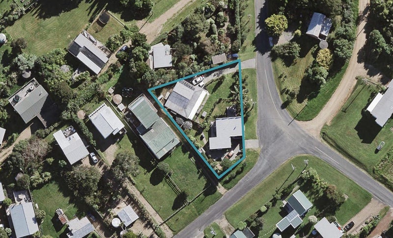 14 Eden Terrace, Onetangi, Waiheke Island - Carousel 1