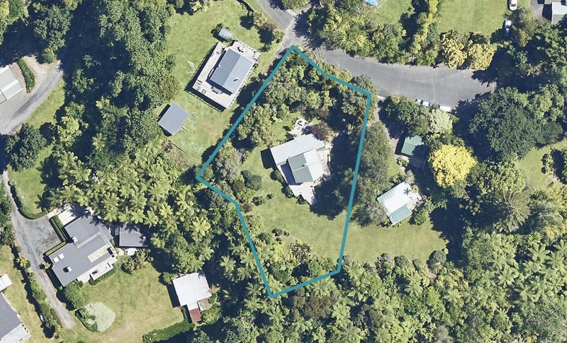 17 Ronald Road, Lake Tarawera, Rotorua - Carousel 1
