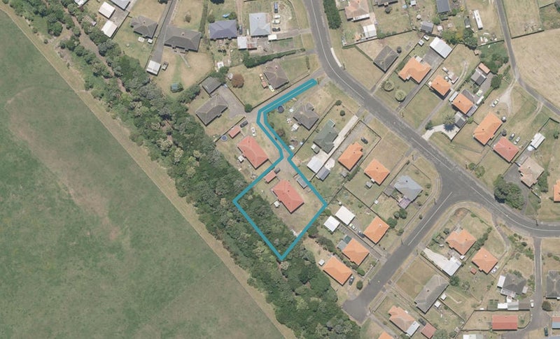 97 Swiss Avenue, Gonville, Whanganui - Carousel 1