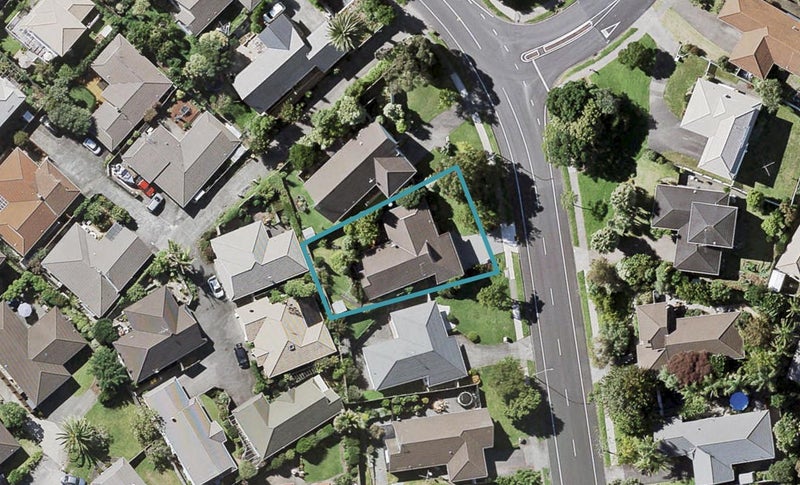 35 Nicholas Road, Somerville, Manukau - Carousel 1