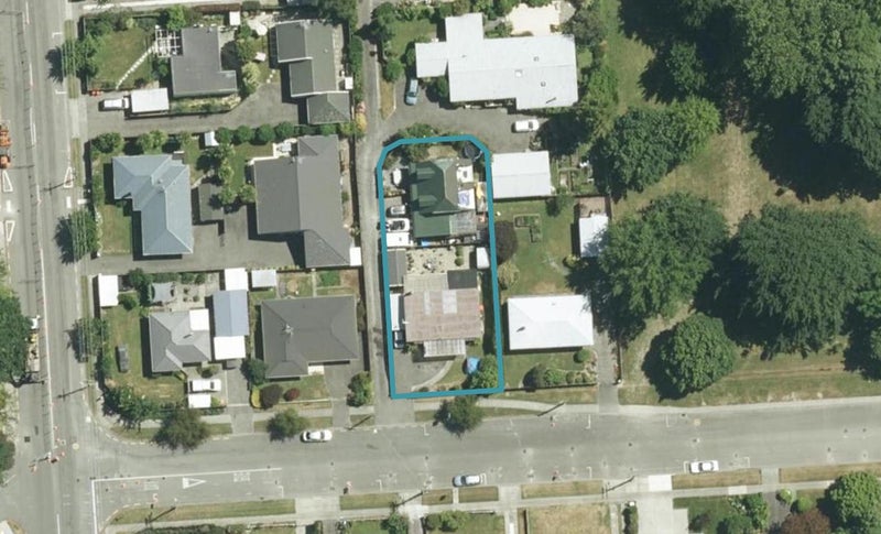 2/64 Parker Street, Springlands, Blenheim - Carousel 1