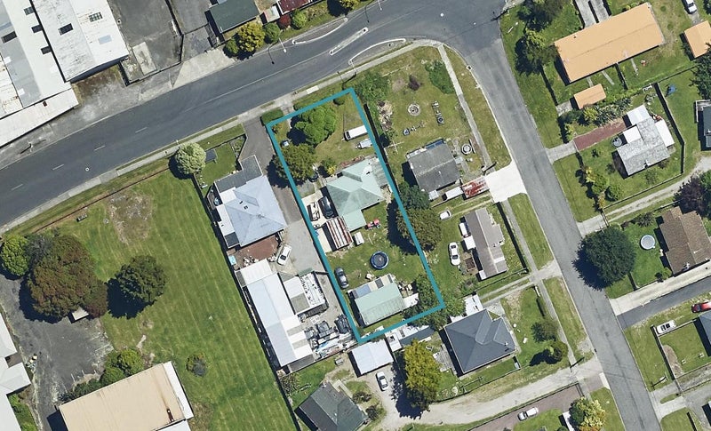 13 Russell Road, Fairy Springs, Rotorua - Carousel 1