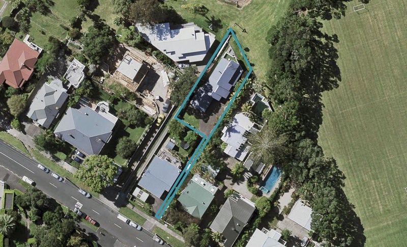 10A Stanley Point Road, Stanley Point, Auckland - Carousel 1