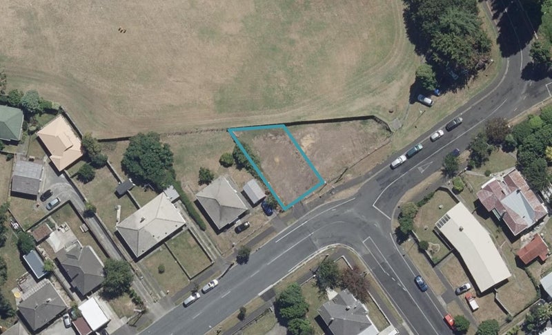 2/32 Rimu Street, Maeroa, Hamilton - Carousel 1