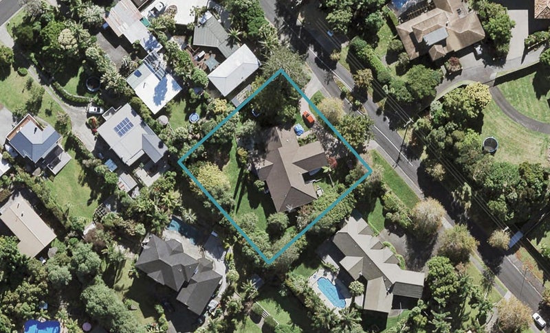 21 Isobel Road, Greenhithe, Auckland - Carousel 1