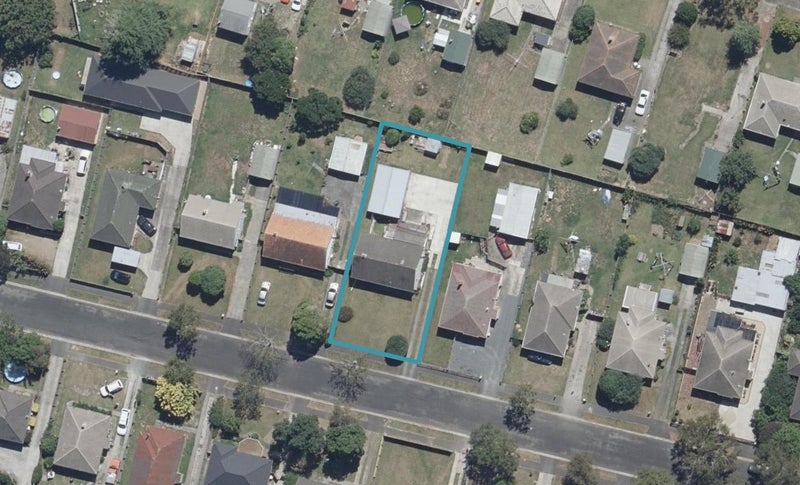 13 Slim Street, Bader, Hamilton - Carousel 1