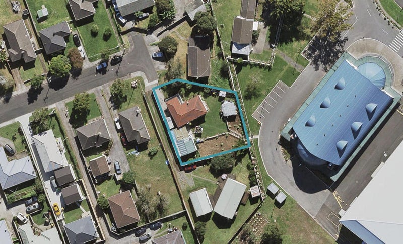 17 Hilda Road, Favona, Auckland - Carousel 1