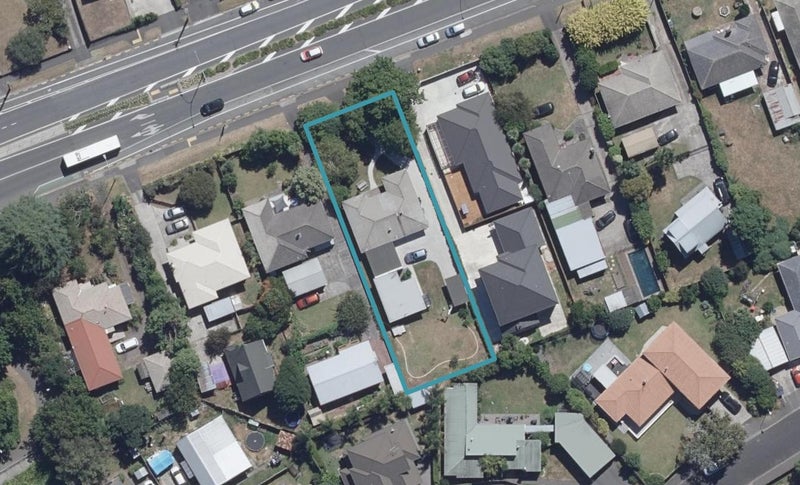 10 Morrinsville Road, Hillcrest, Hamilton - Carousel 1