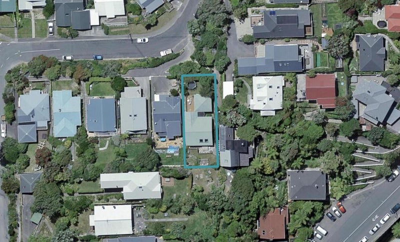 115 Creswick Terrace, Northland, Wellington - Carousel 1