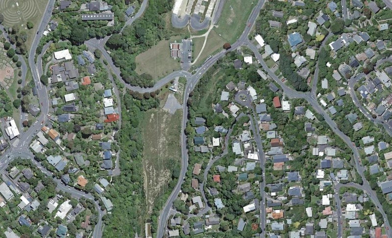 72 Curtis Street, Northland, Wellington - Carousel 1