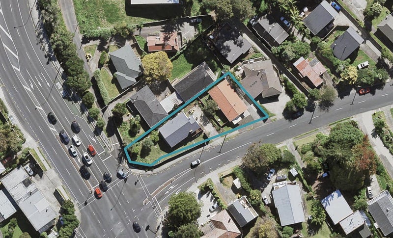 2/2 Hogans Road, Glenfield, Auckland - Carousel 1