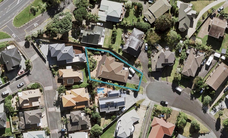 17 Westergrove Place, West Harbour, Auckland - Carousel 1