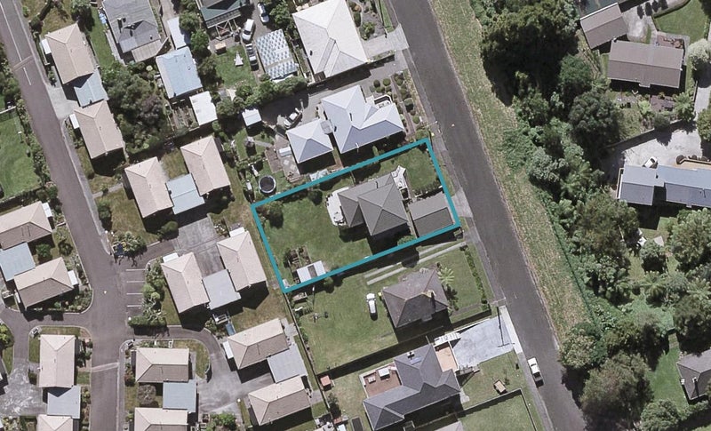 8 Aotea Street, Welbourn, New Plymouth - Carousel 1