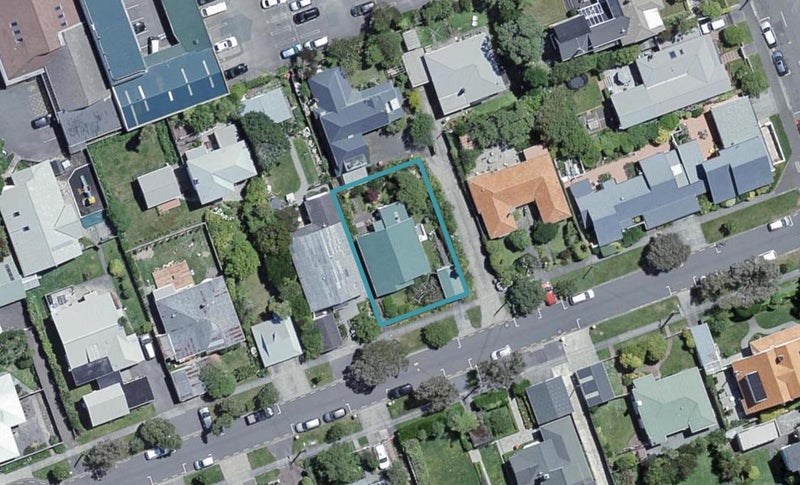 12A Marsden Avenue, Karori, Wellington - Carousel 1