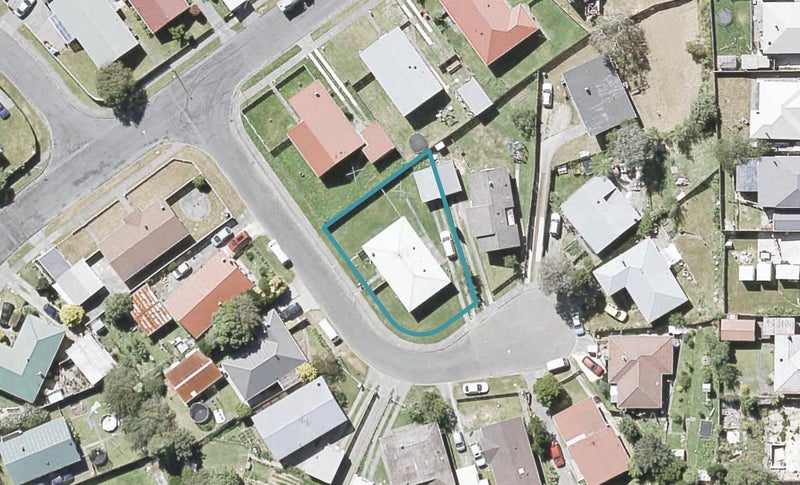 3 Aporoa Grove, Wainuiomata, Lower Hutt - Carousel 1